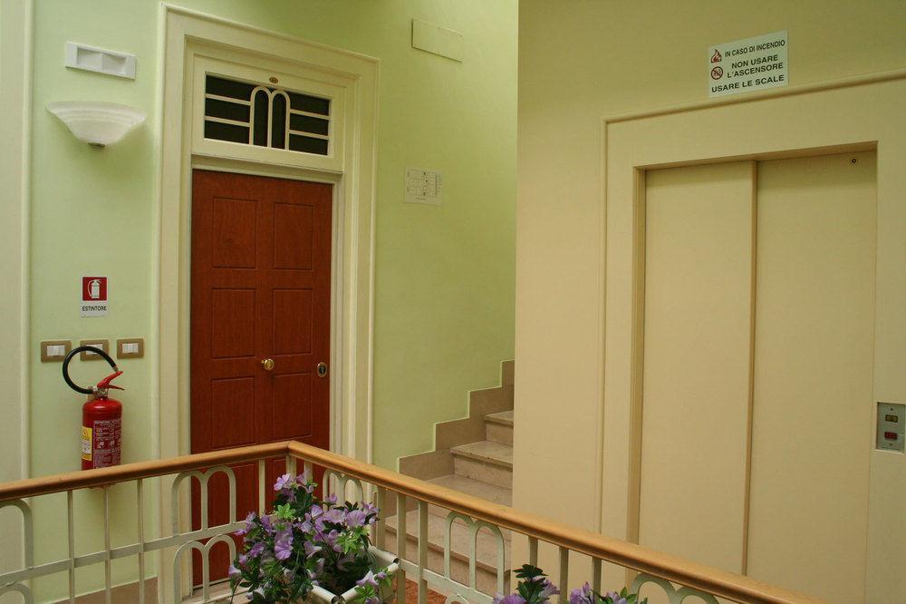 Visa Residence Bari Exterior foto